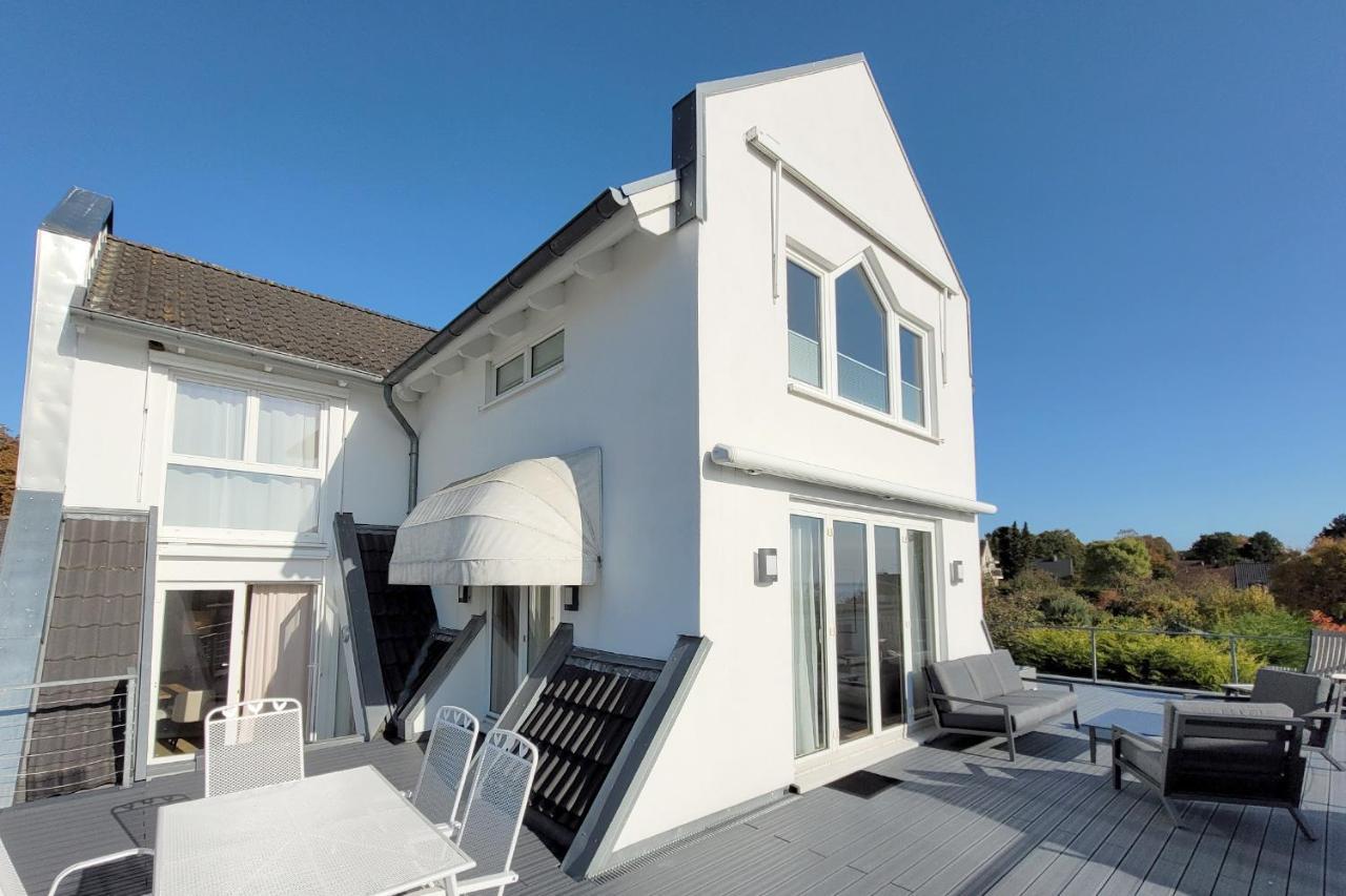 Grosse Penthouse Ferienwohnung Mit Meerblick, Sonnenterrasse & Luxusbad Von "Momentic" Sierksdorf Luaran gambar